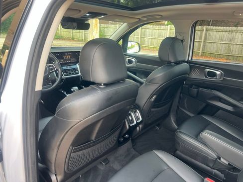 Used 2021 Kia Sorento SX FWD image 10