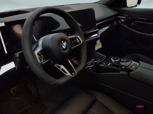 New 2026 BMW 530i xDrive w/ Executive Package AWD/4WD image 4