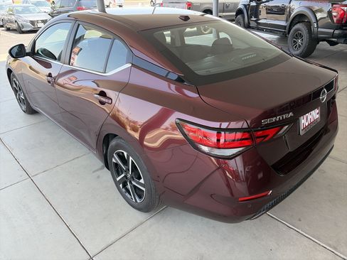 Used 2025 Nissan Sentra SV FWD image 6