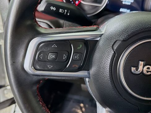 Used 2022 Jeep Wrangler Unlimited Rubicon w/ Safety Group image 20