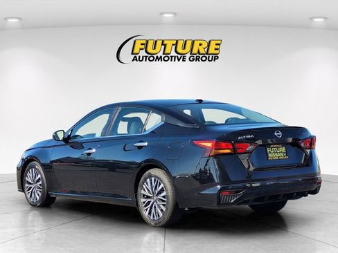 Certified 2024 Nissan Altima 2.5 SV image 7