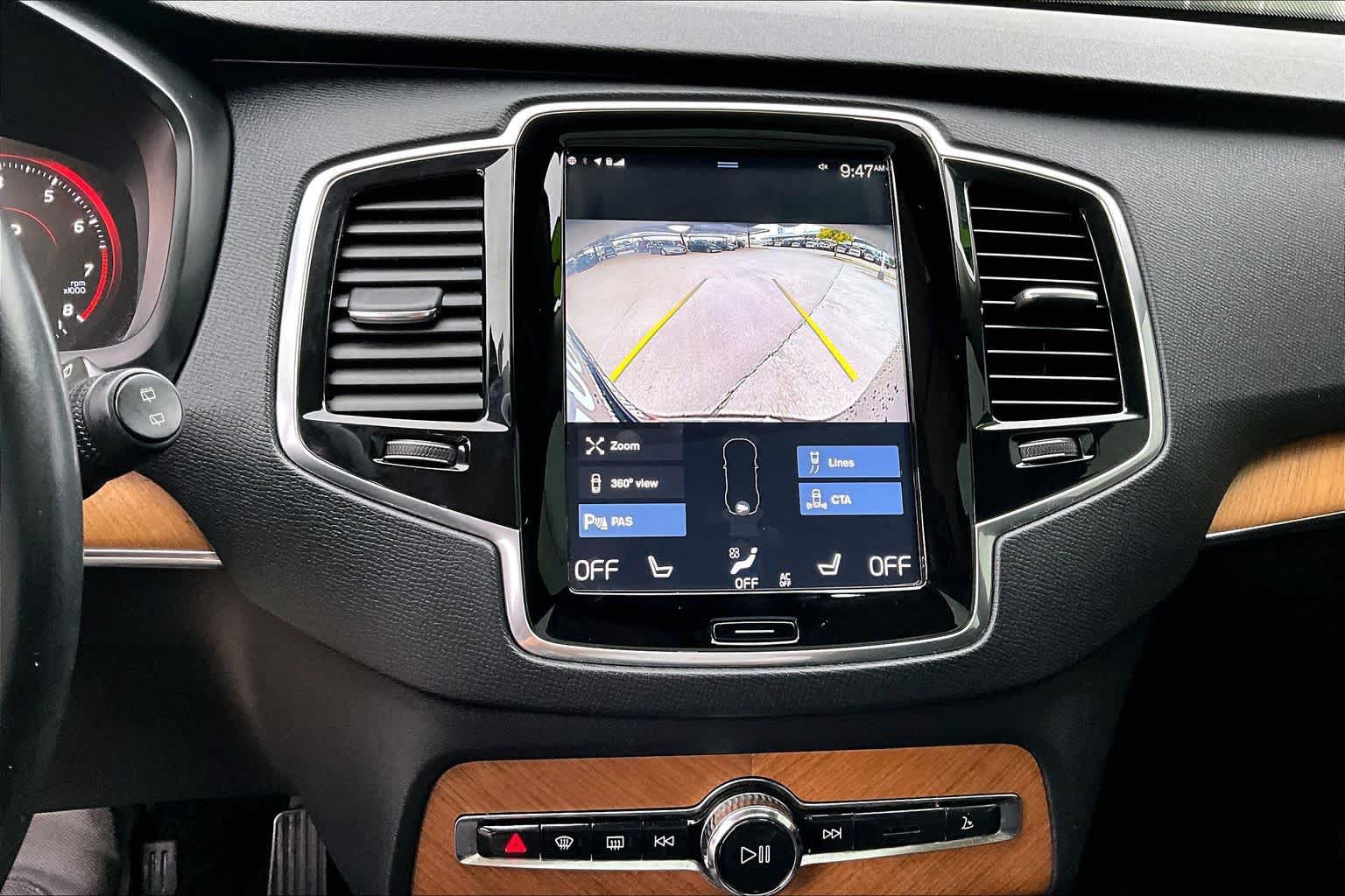 Used 2022 Volvo XC90 T6 Momentum w/ Advanced Package AWD/4WD image 16