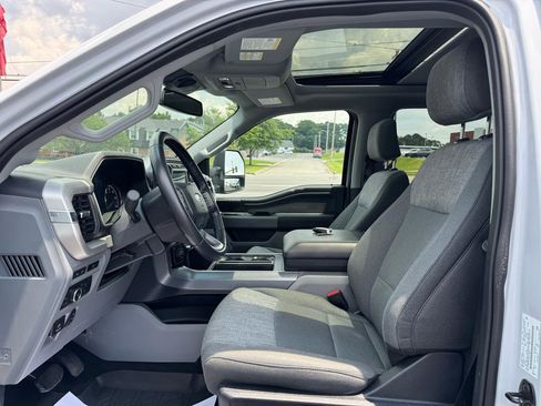 Used 2022 Ford F150 XLT w/ Equipment Group 302A High AWD/4WD image 16