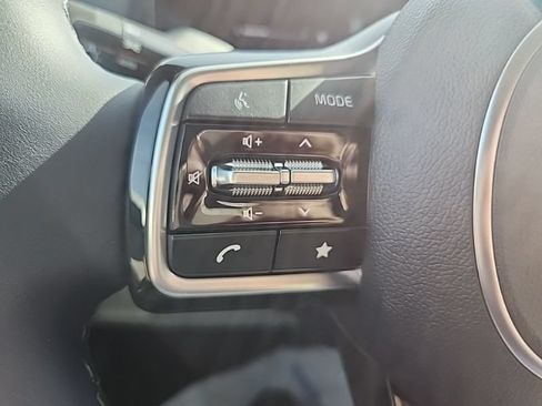 New 2026 Kia Carnival EX FWD image 35