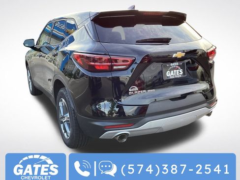 Used 2025 Chevrolet Blazer LT AWD/4WD image 7