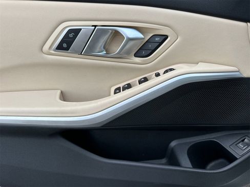 Used 2019 BMW 330i Sedan w/ Convenience Package image 11