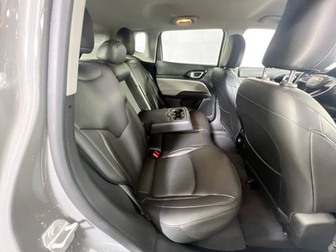 Used 2022 Jeep Compass Limited AWD/4WD image 25