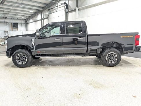 Used 2024 Ford F250 Platinum w/ Tremor Off-Road Package image 6