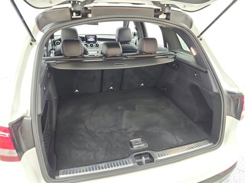 Used 2019 Mercedes-Benz GLC 300 image 22