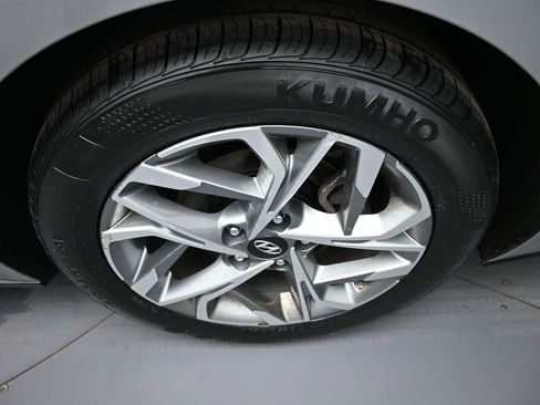 Used 2023 Hyundai Sonata SEL image 14