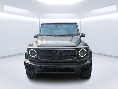 Certified 2025 Mercedes-Benz G 580 w/ EQ Technology image 11