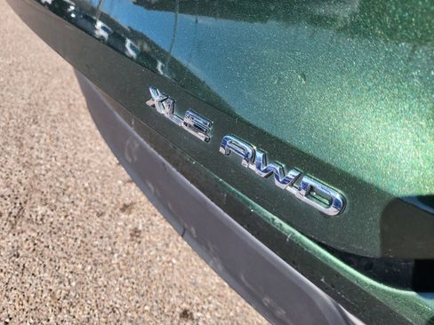 Used 2024 Toyota Highlander XLE image 22