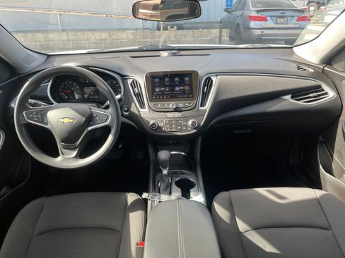 Used 2024 Chevrolet Malibu LT FWD image 9