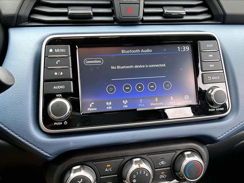 Certified 2025 Nissan Versa SV w/ Trunk Package image 29