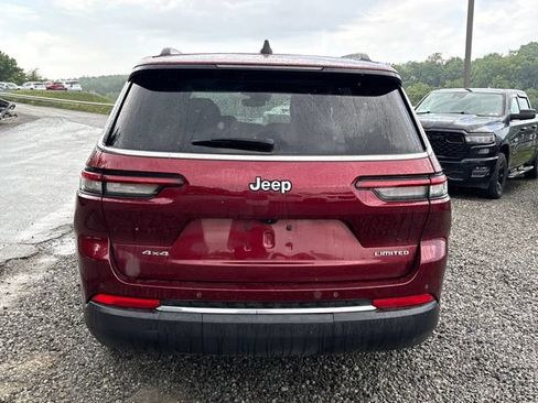 Used 2023 Jeep Grand Cherokee L Limited AWD/4WD image 4