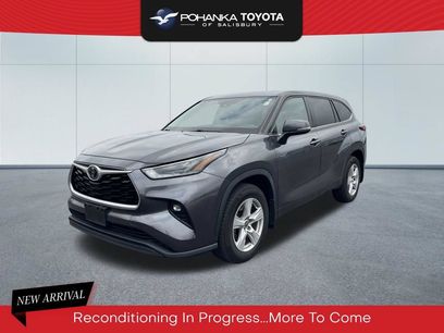 Used 2021 Toyota Highlander LE