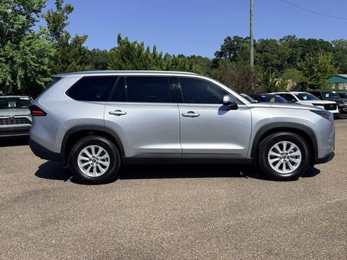 Used 2026 Toyota Grand Highlander FWD image 5