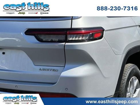 Certified 2023 Jeep Grand Cherokee L Limited AWD/4WD image 11