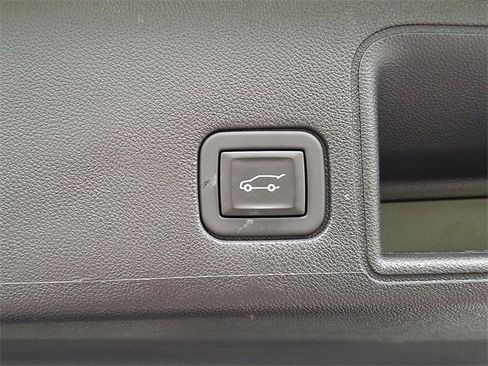 Used 2023 GMC Terrain AT4 image 29