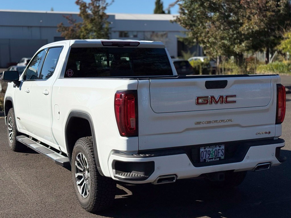 Used 2023 GMC Sierra 1500 AT4 w/ Technology Package AWD/4WD image 3