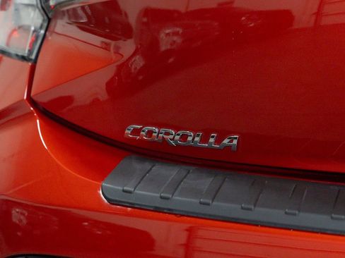 Used 2019 Toyota Corolla SE image 9