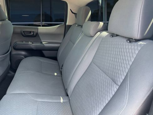 Used 2021 Toyota Tacoma SR AWD/4WD image 13