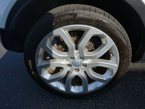 Used 2015 Land Rover Range Rover Evoque Pure Plus AWD/4WD image 30