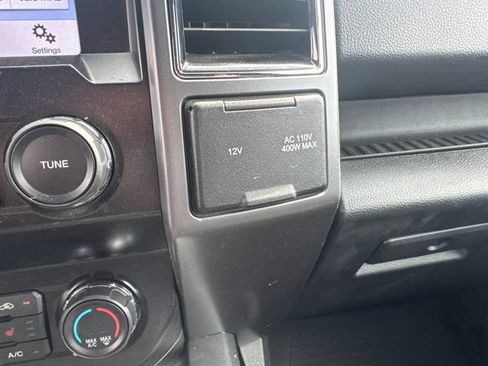 Used 2019 Ford F150 XLT w/ Equipment Group 302A Luxury AWD/4WD image 27