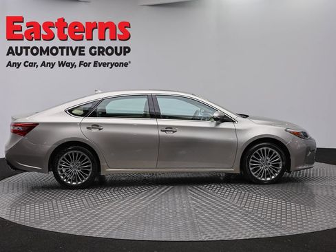 Used 2017 Toyota Avalon Limited w/ All Weather Liner Package FWD image 4