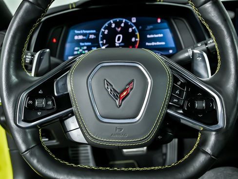 Used 2021 Chevrolet Corvette Stingray Premium Conv w/ Z51 Performance Package image 31