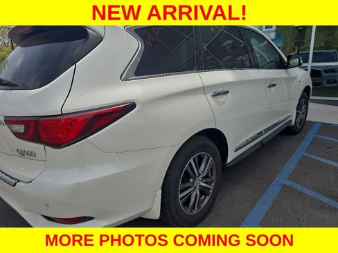 Used 2019 INFINITI QX60 Luxe w/ Essential Package AWD/4WD image 7