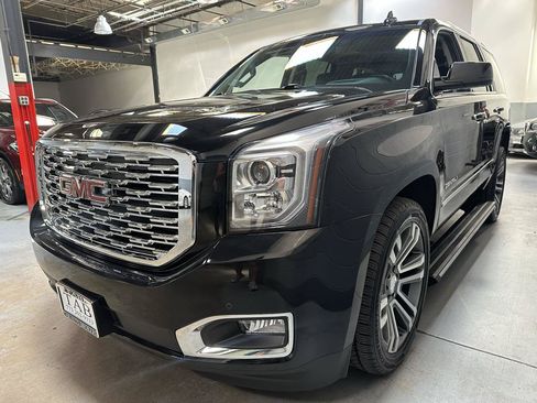 Used 2019 GMC Yukon Denali w/ Denali Ultimate Package AWD/4WD image 6