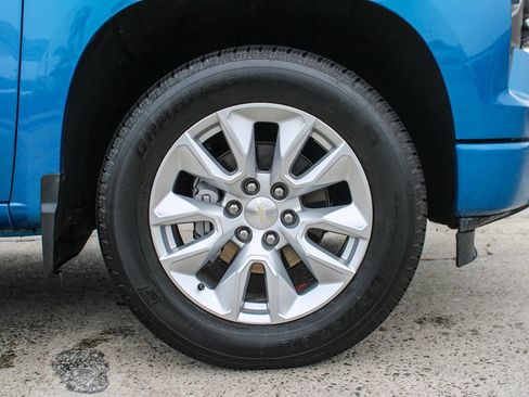 Used 2022 Chevrolet Silverado 1500 Custom image 12