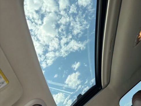 Used 2020 Subaru Outback Touring XT AWD/4WD image 7