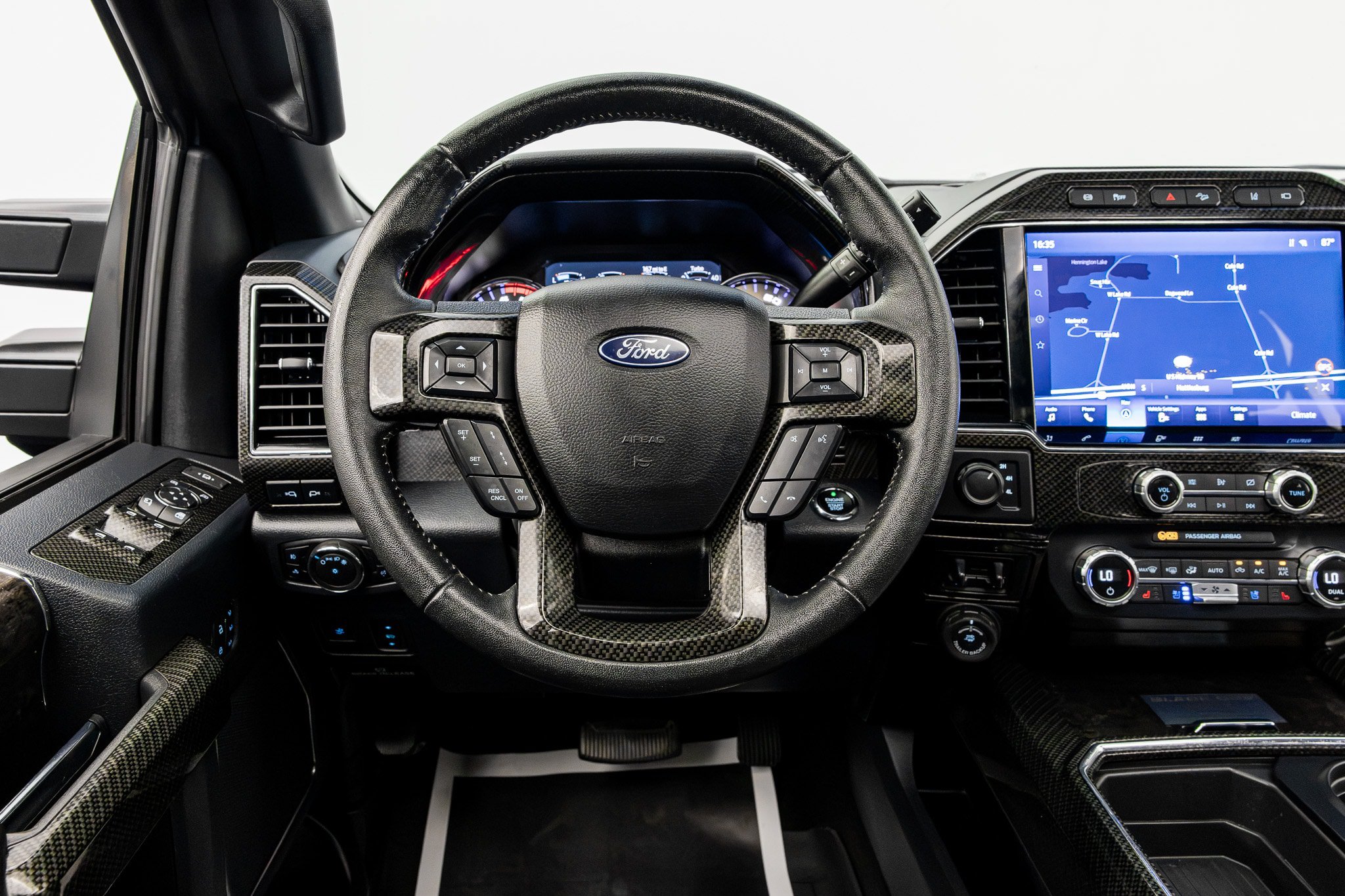 Used 2022 Ford F450 Lariat w/ Lariat Ultimate Package AWD/4WD image 41