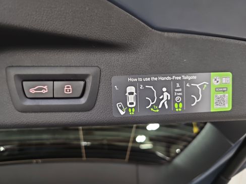 New 2026 BMW X7 xDrive40i w/ Premium Package image 15