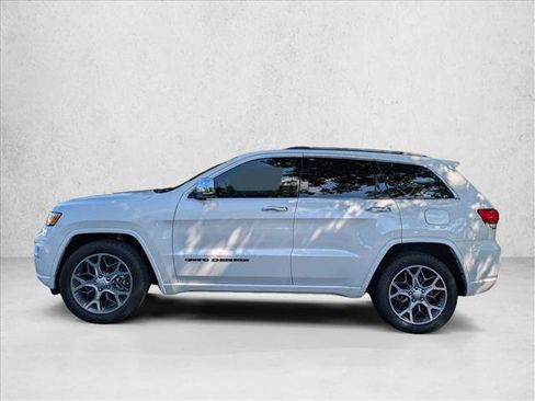 Used 2021 Jeep Grand Cherokee Overland RWD image 9