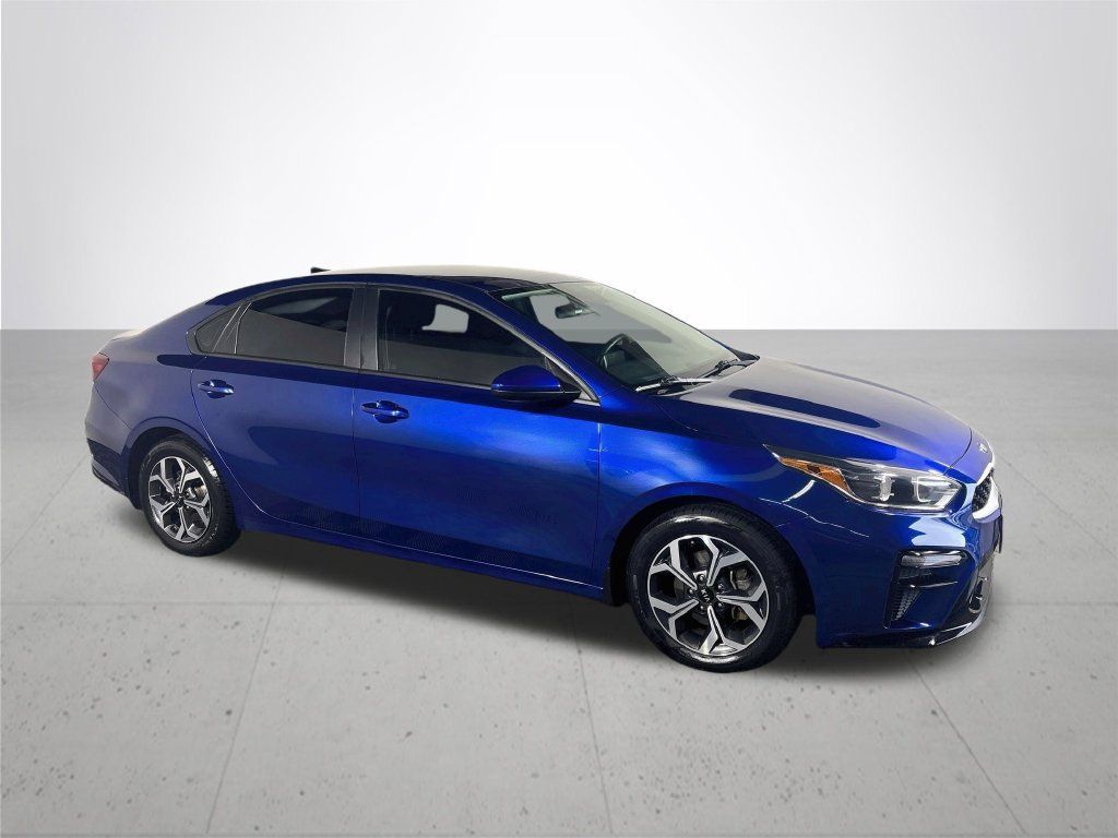 Used 2019 Kia Forte LXS FWD image 4
