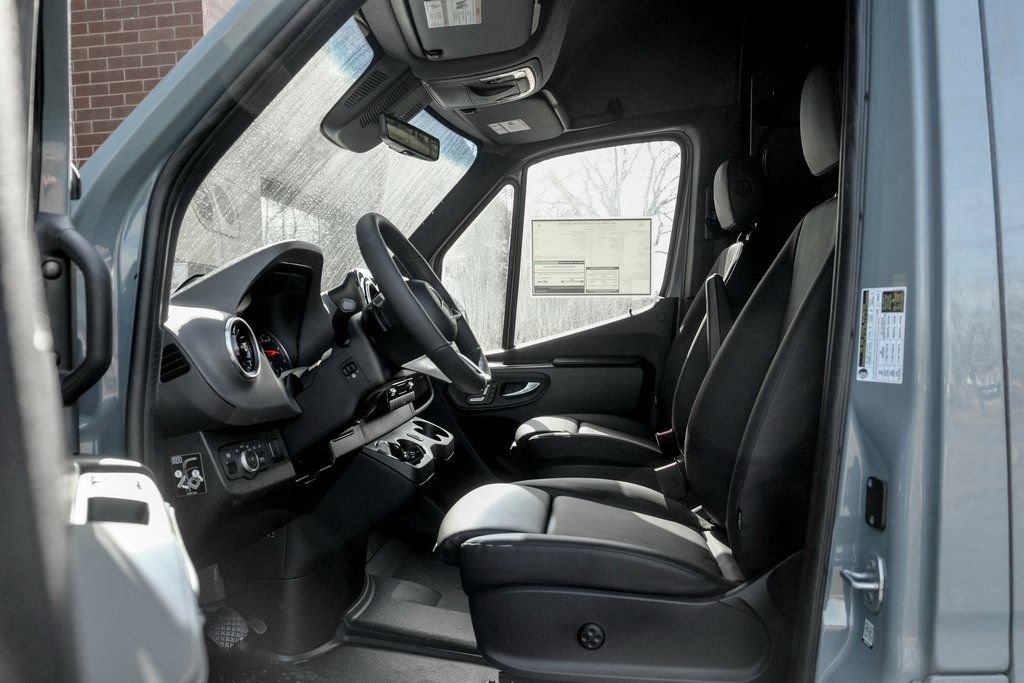 New 2026 Mercedes-Benz Sprinter 2500 image 10
