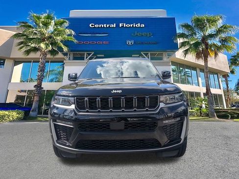 New 2026 Jeep Grand Cherokee L Limited RWD image 3