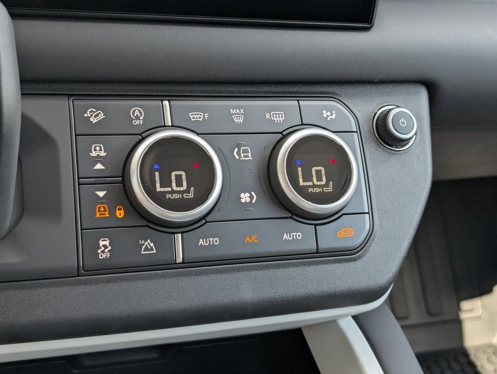 Used 2025 Land Rover Defender 110 S AWD/4WD image 19