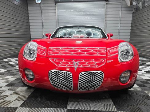 Used 2006 Pontiac Solstice Convertible w/ Premium Package RWD image 4