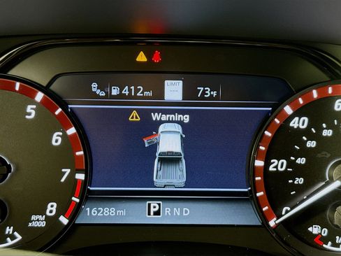 Used 2024 Nissan Frontier Pro-X w/ Technology Package image 13