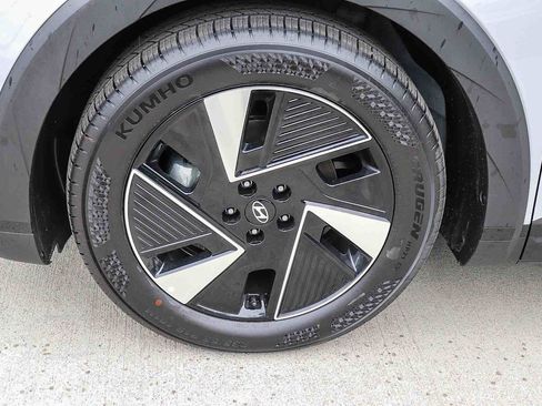 New 2026 Hyundai Ioniq 5 SEL image 12