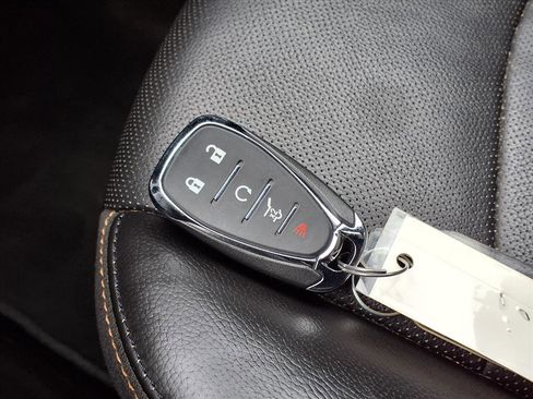 Used 2018 Chevrolet Equinox Premier image 14