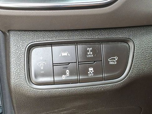 Used 2020 Hyundai Santa Fe SEL w/ Convenience + Premium Package AWD/4WD image 26