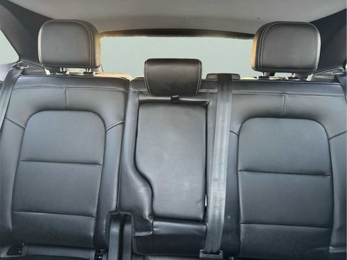 Used 2021 Ford Escape Titanium image 21