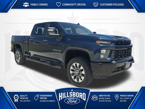 Used 2022 Chevrolet Silverado 2500 Custom w/ Custom Value Package AWD/4WD image 4