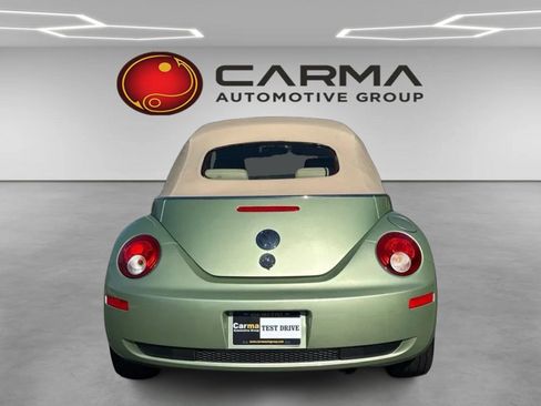 Used 2009 Volkswagen Beetle S image 4