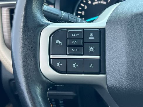 Used 2022 Ford Expedition Limited image 34